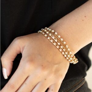 That's A Smash Gold Bracelet (62)